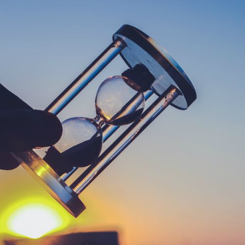 cuanto dura la bateria de una camara espia
