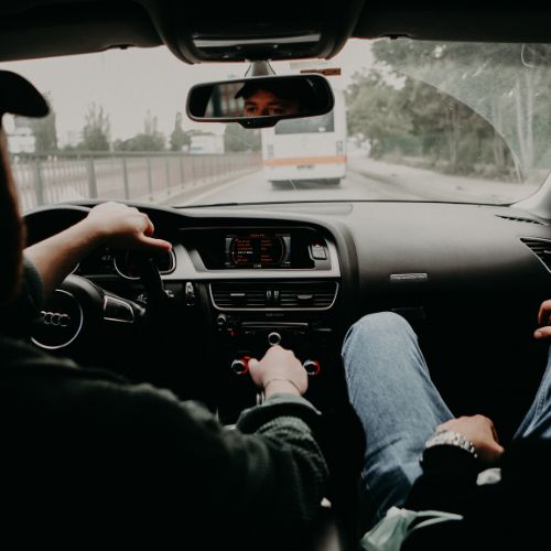 Esconder una cámara en el coche